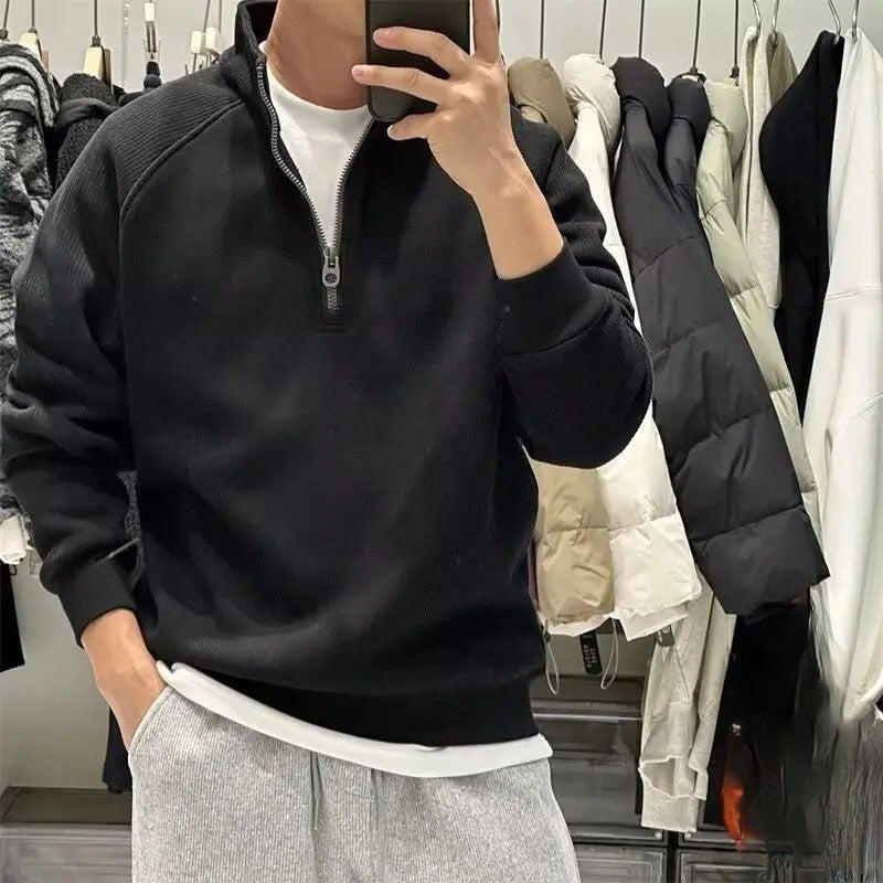 Men’s Textured Stand