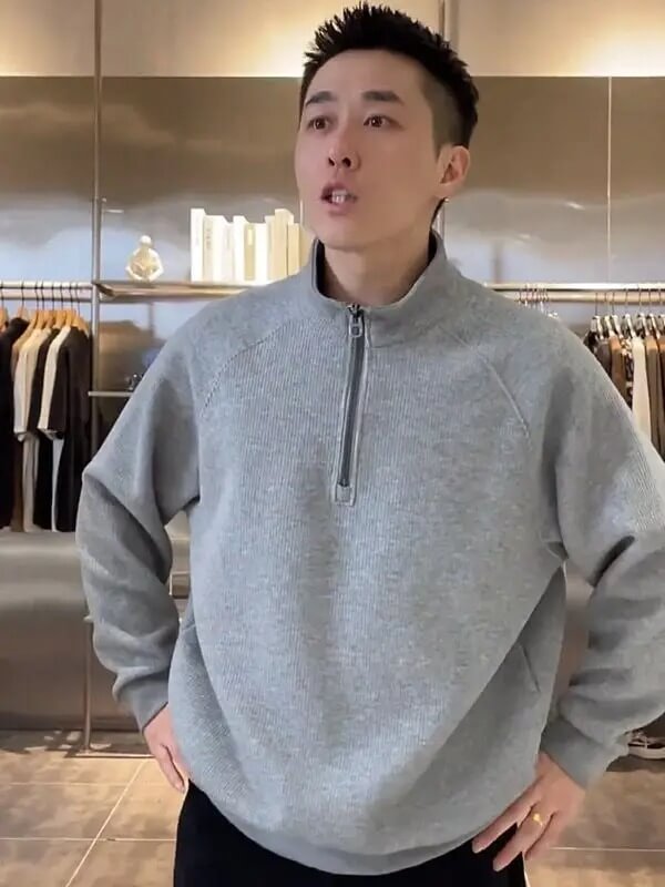 Men’s Textured Stand