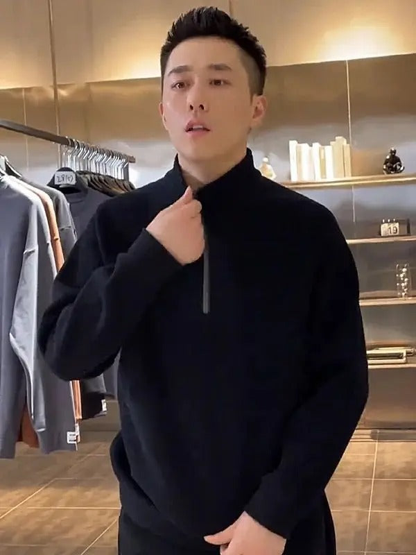 Men’s Textured Stand